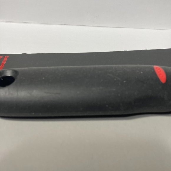 OXO SoftWorks Swivel Peeler Built In Potato Eyer (1) One Stainless Steel Blade - Picture 4 of 16